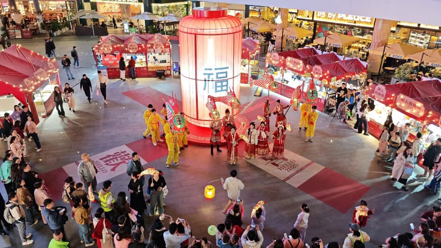 China's 618 Festival Embraces AI, But Shoppers Remain Hesitant.