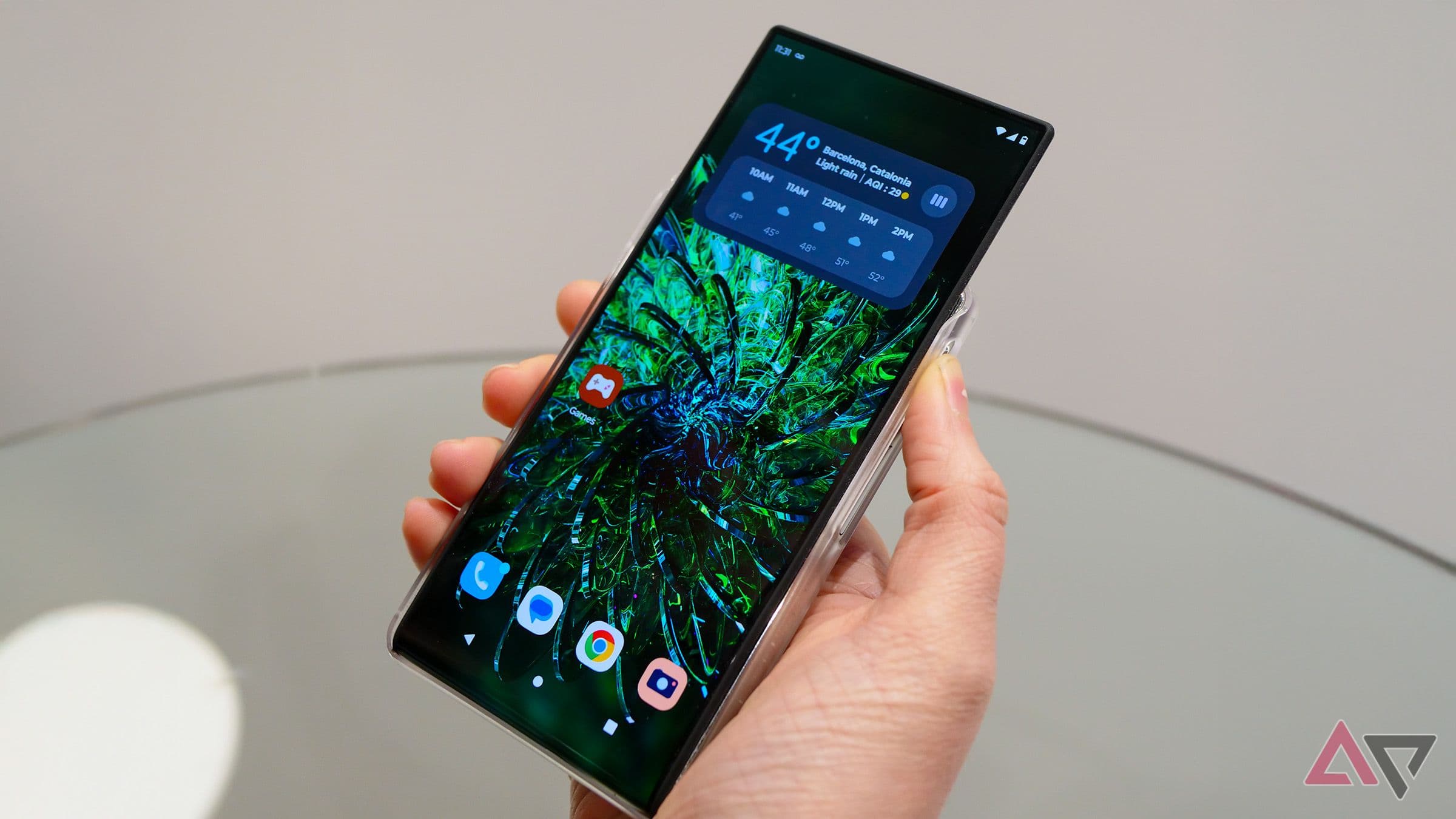 4 unique Motorola Moto Actions I wish Pixel and Samsung phones would steal