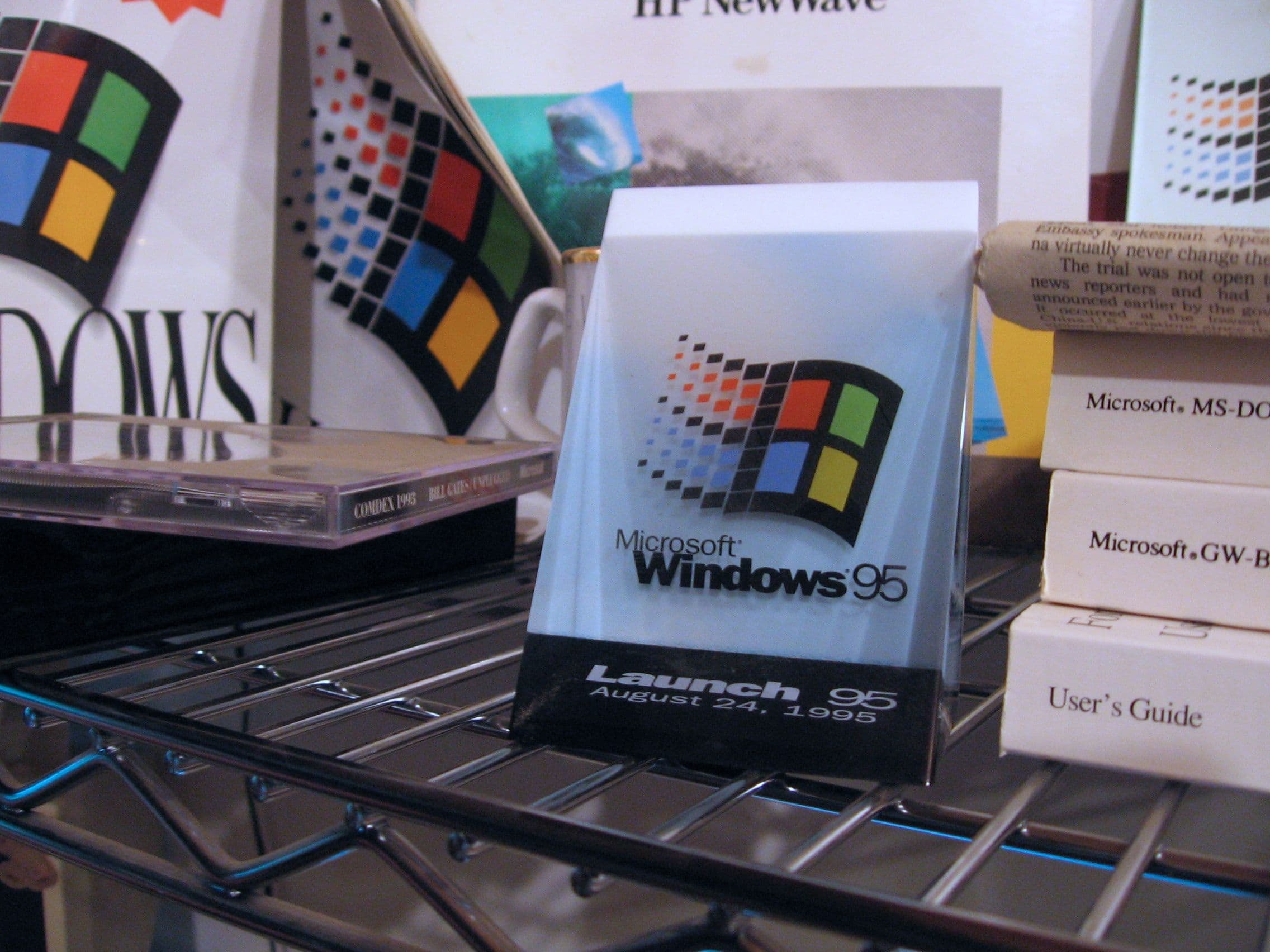 Windows 95 can now run modern Linux thanks to WSL, and yes, it actually works