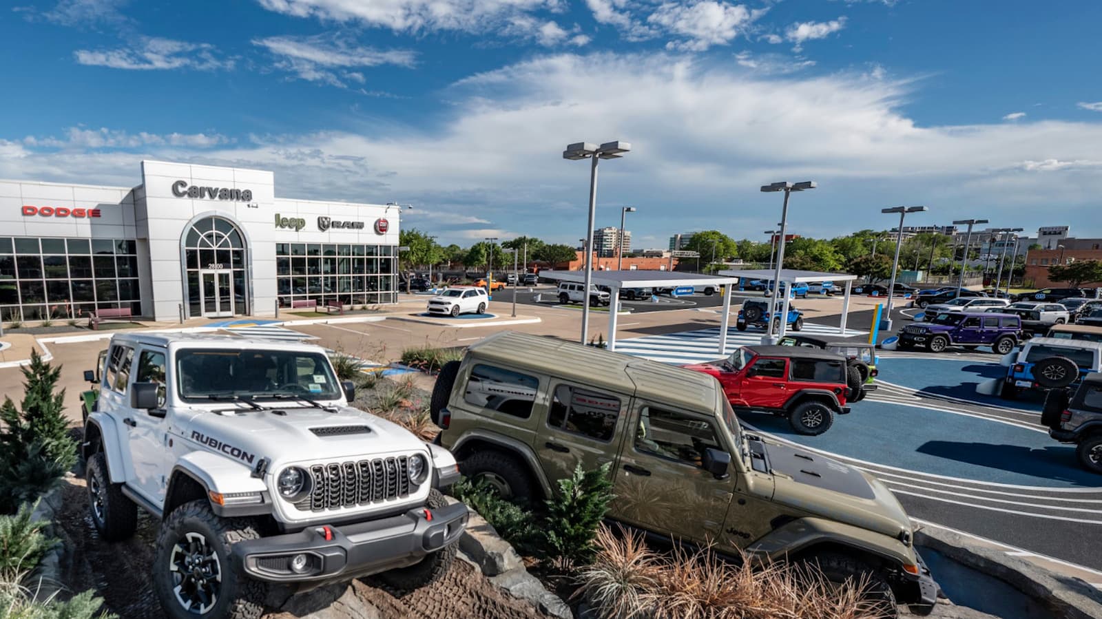 Carvana Enters Brick-and-Mortar with Inaugural Dealership Test Drive Hub