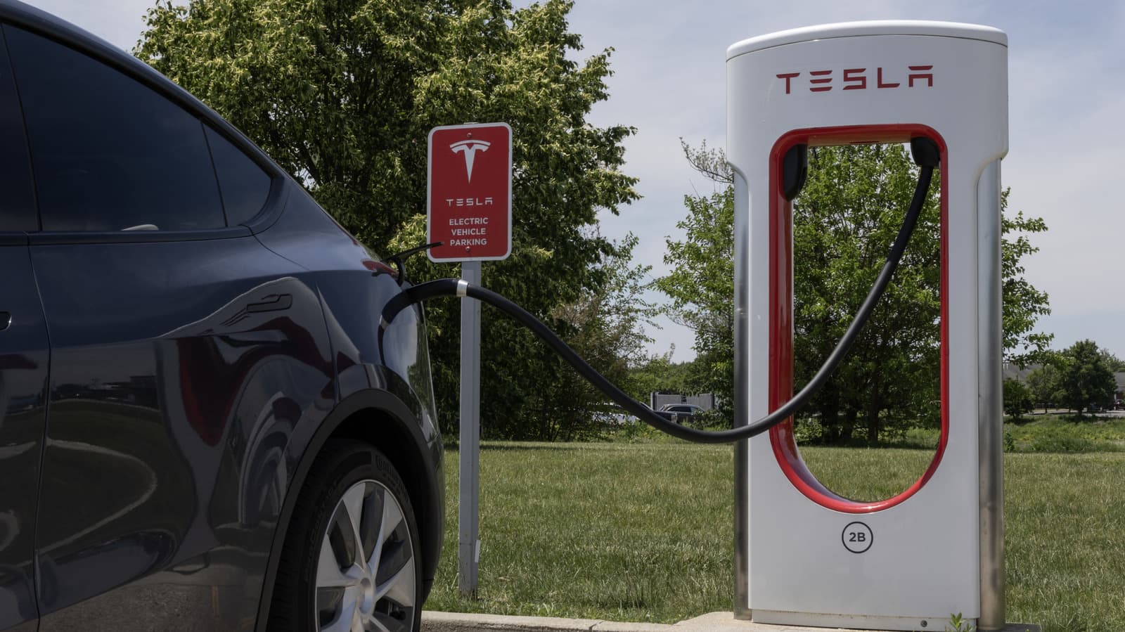 Family Seeks Justice After Fatal Tesla Crash in Texas Tragedy