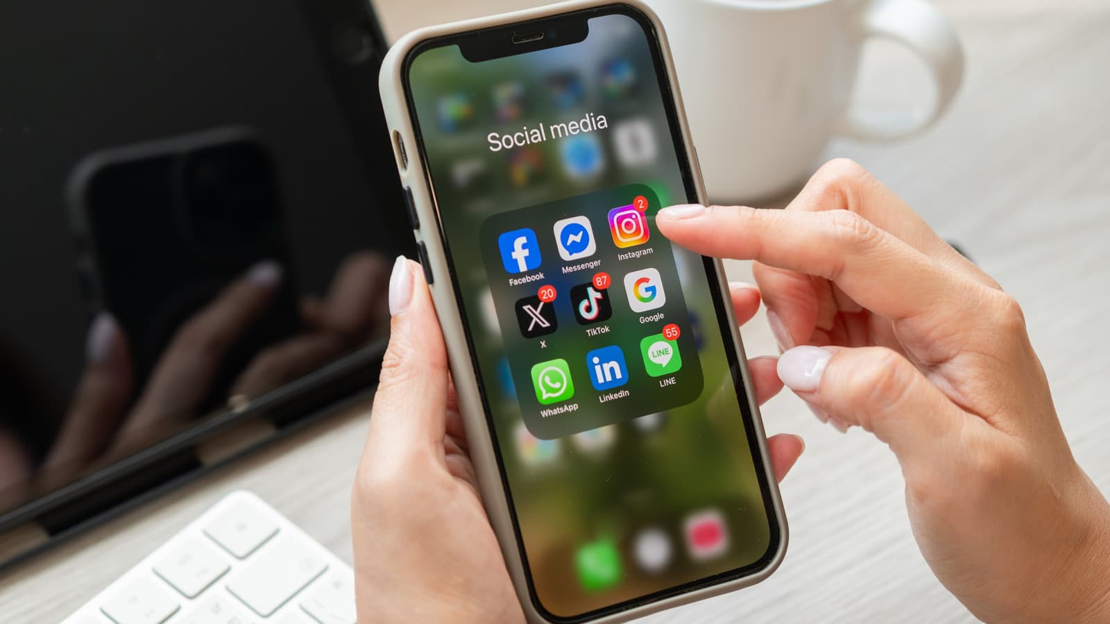 Instagram introduces feature to rearrange grid posts effortlessly