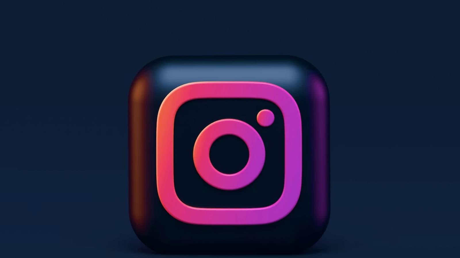 Instagram Rolls Out Custom Captions for Carousel Slides