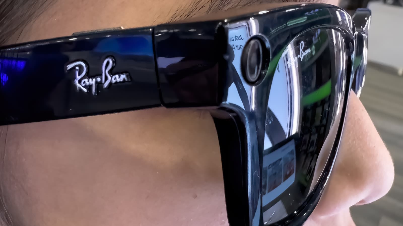Meta discreetly eliminates facial recognition feature from smart glasses application