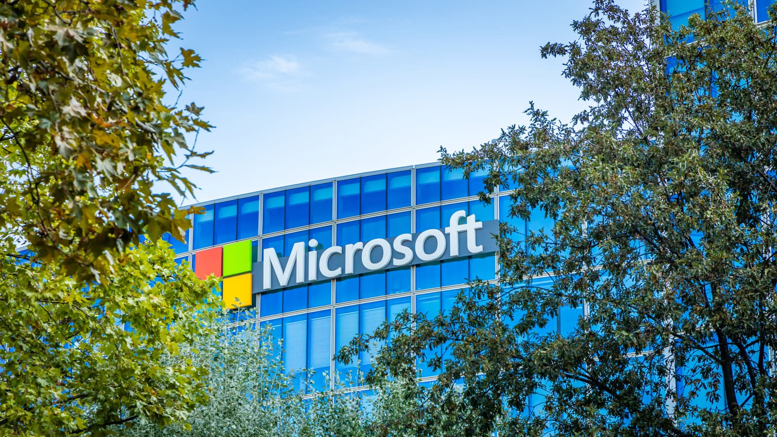 Microsoft Build 2026: Nadella Unveils Windows Evolution, AI Breakthroughs Inside