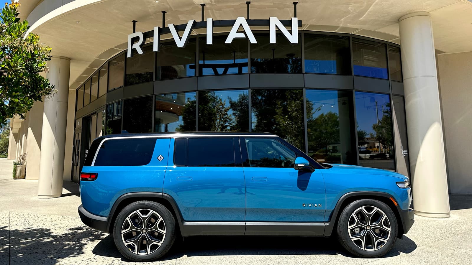 Rivian Embroiled in Class Action Suit Over Autonomous Tech Gaffe