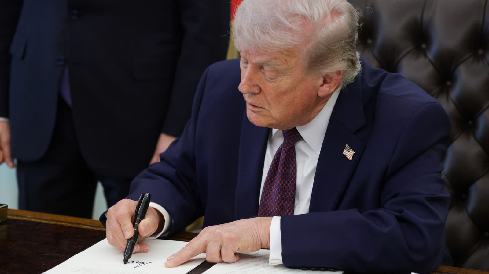 US President Signs Limited Edition AI Cybersecurity Framework into Action