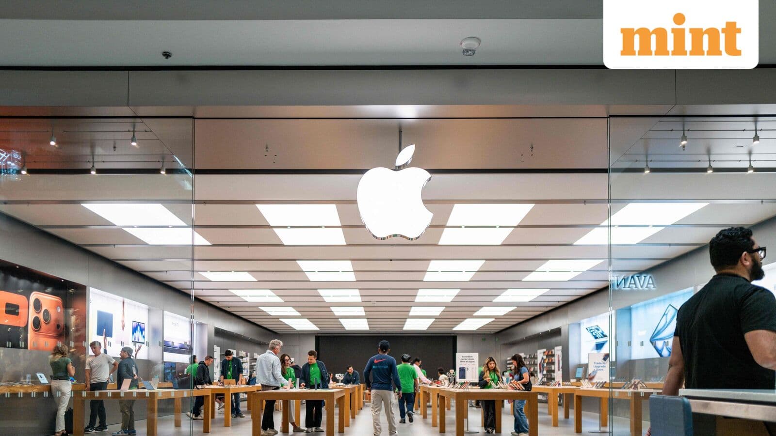 India's iPhone Sales Growth Hitting a Wall, Enterprise Deals to Save the Day