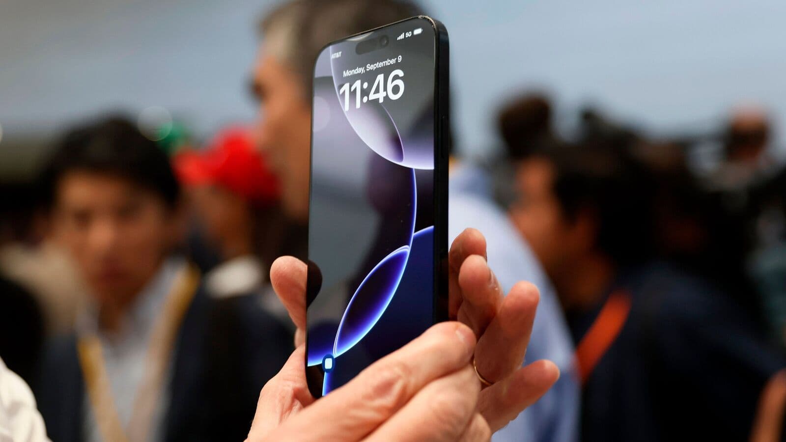 iOS 27 to Resurrect Old iPhones with Revolutionary Performance Boost
