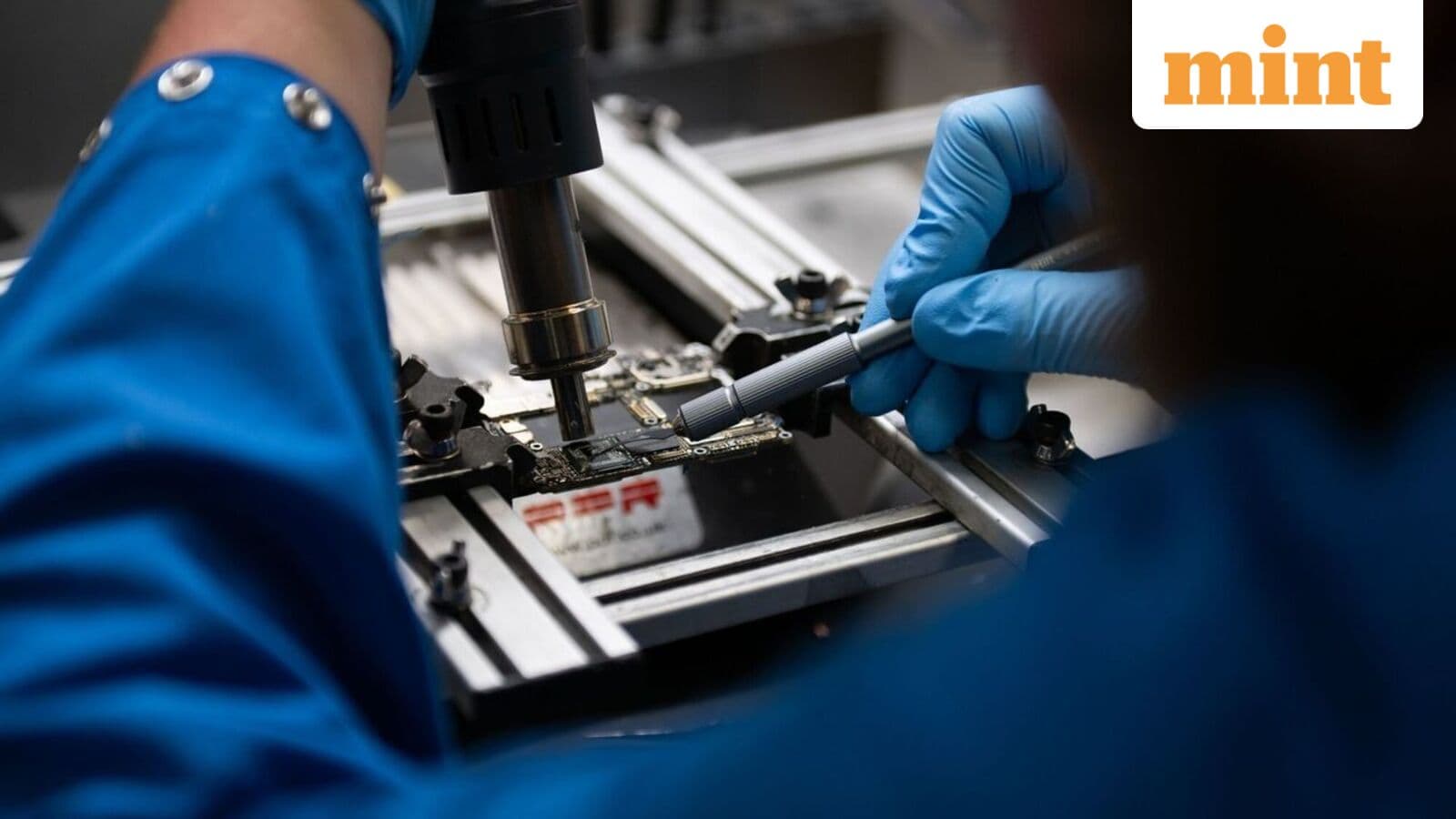 India's Cabinet Greenlights ₹1.9 Trillion Boost for Domestic Semiconductor Production